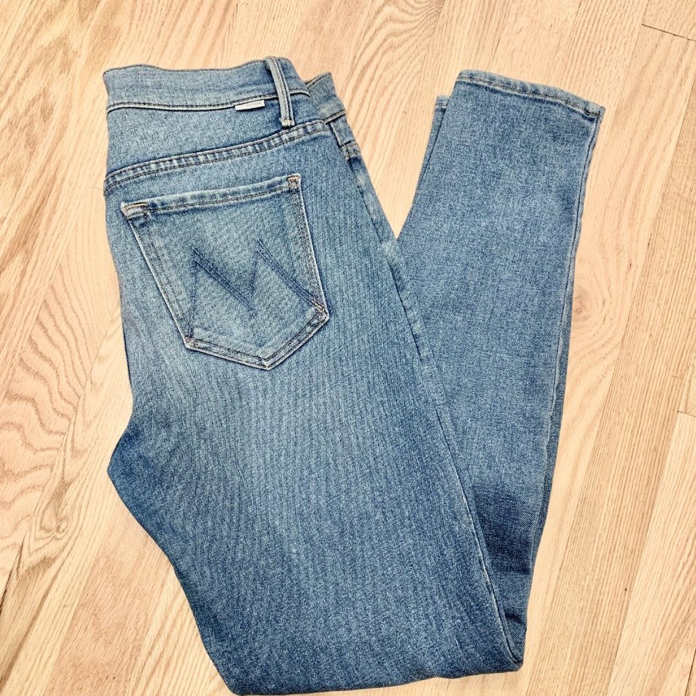 VGUC - MOTHER High Waisted Looker Jeans Size 29 - Strangers with Candy wash